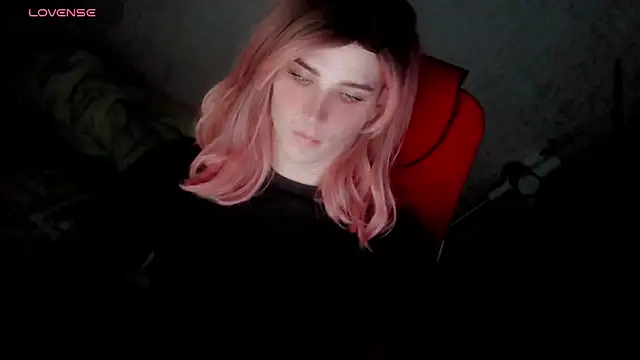 hellenspellman online show from November 17, 2025, 1:39 pm