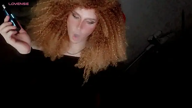 hellenspellman online show from December 5, 2025, 4:25 pm