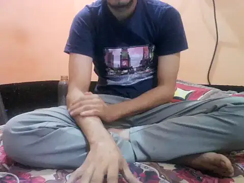 rahulkajuuu0909 online show from November 5, 2025, 7:58 pm