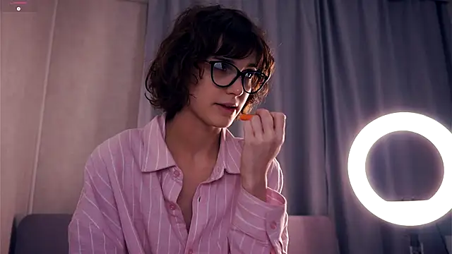 SibleyBurner online show from November 9, 2025, 7:34 pm