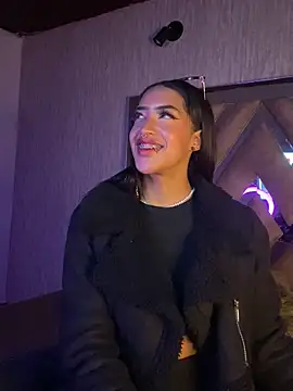 MichelleDiaz Pink online show from November 9, 2025, 1:26 am