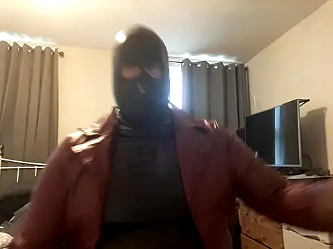 Snapshot of leatherloverman chatting on October 26, 2025, 2:01 pm leatherloverman online show from October 26, 2025, 2:01 pm