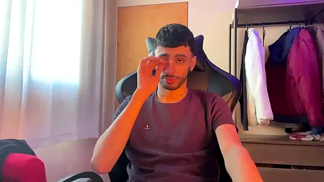 iendriw online show from September 9, 2025, 5:34 pm