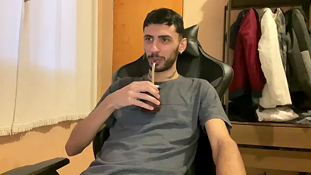 iendriw online show from September 19, 2025, 9:26 pm