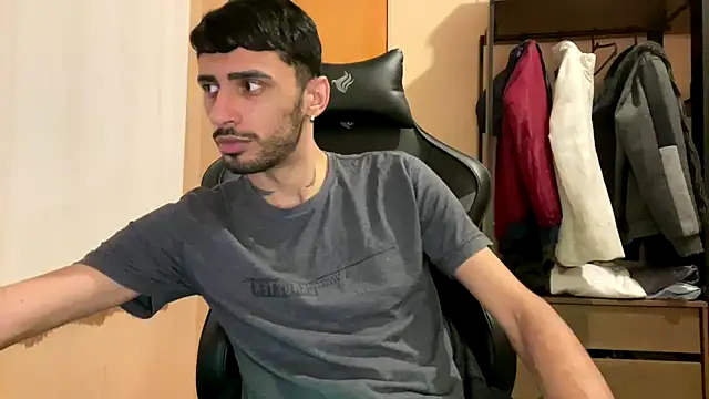 iendriw online show from October 3, 2025, 11:46 pm