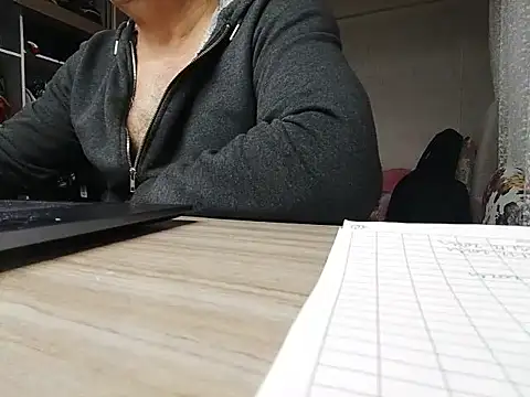 alykemylove01 online show from February 27, 2025, 7:15 pm