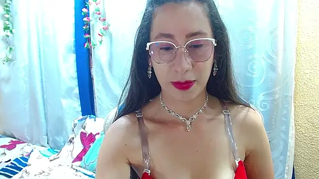 Snapshot of Gia_leinn chatting on November 13, 2025, 9:25 pm Gia leinn online show from November 13, 2025, 9:25 pm