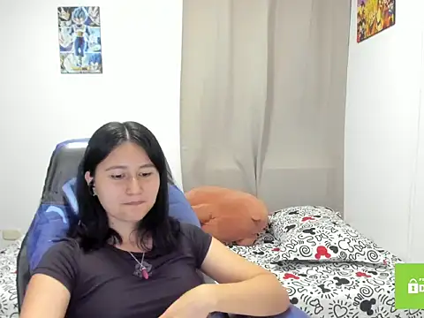 xoxo kiitty online show from November 7, 2025, 1:38 am