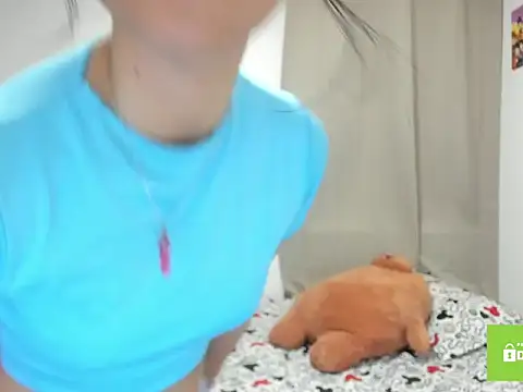 xoxo kiitty online show from November 25, 2025, 1:16 am