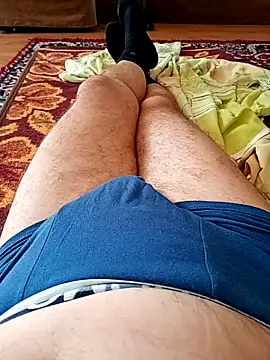 Snapshot of Vali1969 chatting on October 31, 2025, 11:55 am Vali1969 online show from October 31, 2025, 11:55 am