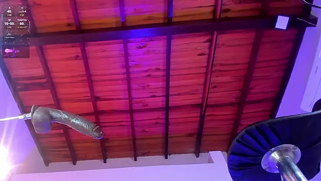 Snapshot of ValentinoMoreti chatting on November 26, 2025, 5:41 am ValentinoMoreti online show from November 26, 2025, 5:41 am