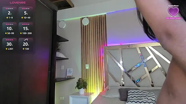 Snapshot of sweetviolet__ chatting on October 1, 2025, 12:33 pm sweetviolet online show from October 1, 2025, 12:33 pm