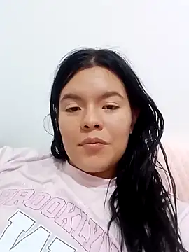 Snapshot of krolay16 chatting on February 23, 2025, 6:28 am krolay16 online show from February 23, 2025, 6:28 am
