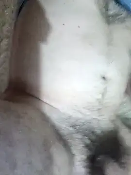 Snapshot of YUCA_MILKMAN chatting on December 15, 2025, 1:10 am YUCA MILKMAN online show from December 15, 2025, 1:10 am