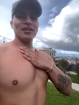 MaxxxSteil online show from September 18, 2025, 9:17 pm