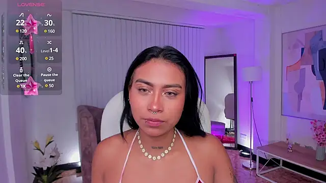 Snapshot of Ivyy_Moon_ chatting on March 19, 2025, 12:59 am Ivyy Moon online show from March 19, 2025, 12:59 am