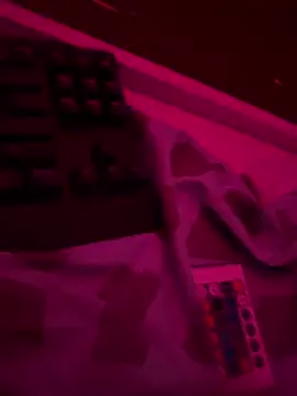 kisssssssss online show from February 27, 2025, 9:25 pm