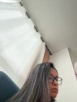 Snapshot of Soy_Sara7 chatting on November 24, 2025, 12:16 pm Soy Sara7 online show from November 24, 2025, 12:16 pm