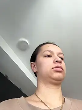 Snapshot of Soy_Sara7 chatting on December 14, 2025, 1:16 pm Soy Sara7 online show from December 14, 2025, 1:16 pm