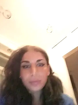 Snapshot of Loladanger20 chatting on October 7, 2025, 10:18 pm Loladanger20 online show from October 7, 2025, 10:18 pm