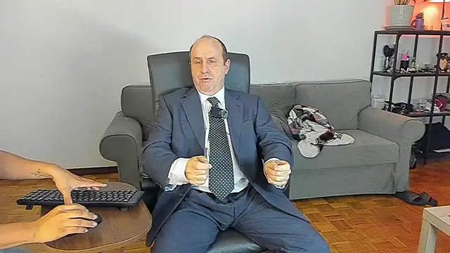 Snapshot of masterboy50 chatting on November 7, 2025, 8:09 pm masterboy50 online show from November 7, 2025, 8:09 pm