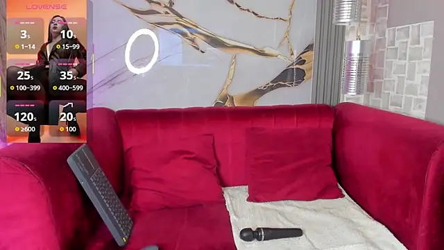 Bella williamss  online show from November 21, 2025, 7:56 pm