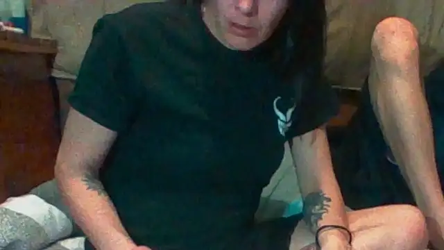 SillyRabbitz online show from February 25, 2025, 7:47 pm