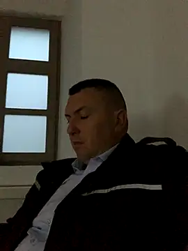 Mike8523 online show from October 7, 2025, 4:31 am