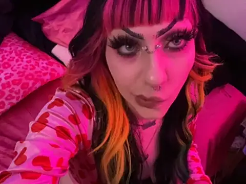 Snapshot of ChrryFoxx chatting on November 1, 2025, 10:06 am ChrryFoxx online show from November 1, 2025, 10:06 am