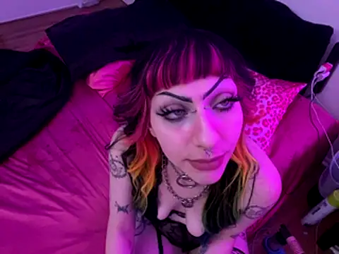 Snapshot of ChrryFoxx chatting on November 3, 2025, 5:42 am ChrryFoxx online show from November 3, 2025, 5:42 am