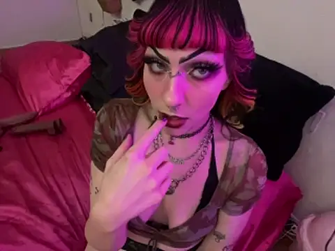 Snapshot of ChrryFoxx chatting on November 29, 2025, 10:18 am ChrryFoxx online show from November 29, 2025, 10:18 am