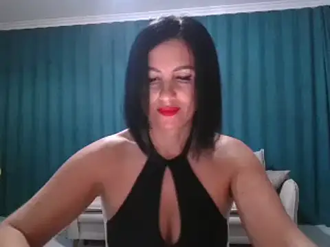 Snapshot of Rosa_Angie chatting on March 8, 2025, 3:28 am Rosa Angie online show from March 8, 2025, 3:28 am