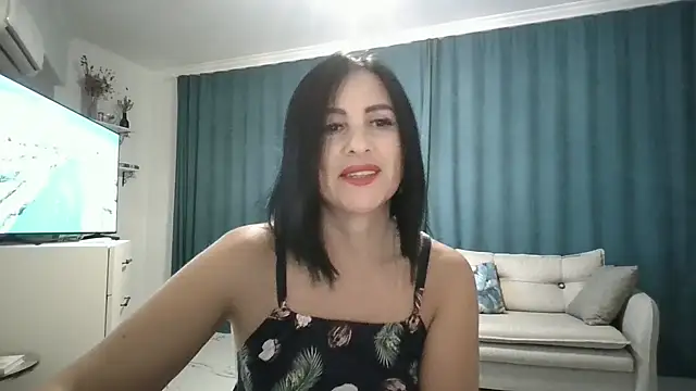 Snapshot of Rosa_Angie chatting on October 4, 2025, 3:59 am Rosa Angie online show from October 4, 2025, 3:59 am
