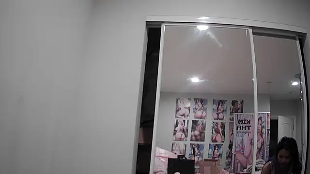 princesskimamii online show from October 29, 2025, 3:42 am