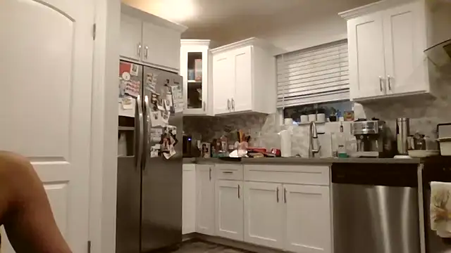 princesskimamii online show from November 21, 2025, 5:28 am