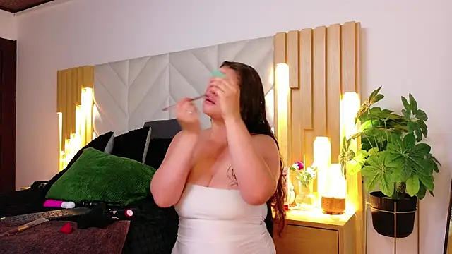 Anaise latif online show from September 20, 2025, 11:22 am