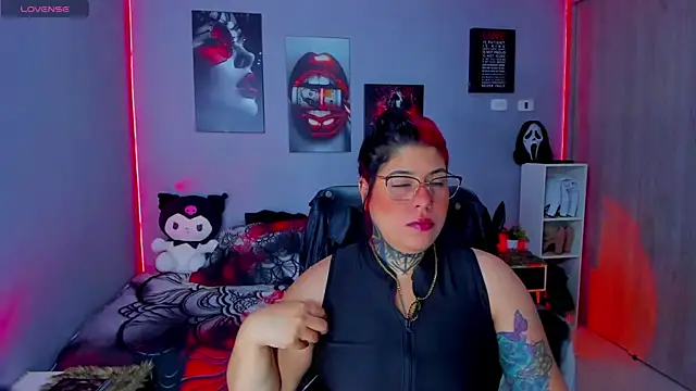 Veronika metal online show from November 6, 2025, 8:15 am