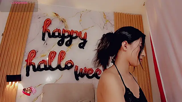 Snapshot of ValeriCardenas chatting on October 4, 2025, 12:41 am ValeriCardenas online show from October 4, 2025, 12:41 am