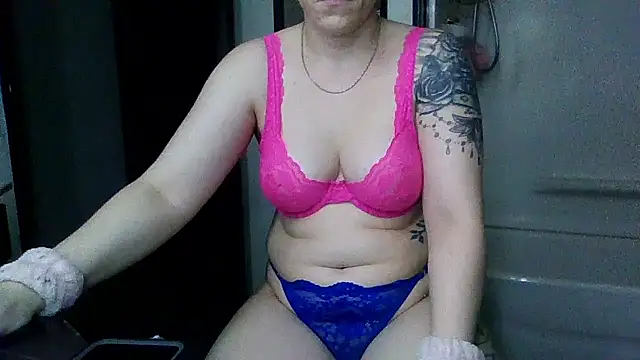 mrstoxox4594 online show from September 27, 2025, 9:14 am
