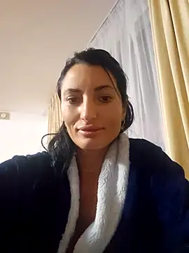 zoeylarkens online show from November 19, 2025, 6:30 pm