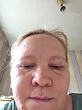 Snapshot of -Kathrine_kit- chatting on November 7, 2025, 9:42 am -Kathrine kit- online show from November 7, 2025, 9:42 am