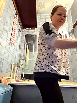 Snapshot of -Kathrine_kit- chatting on December 14, 2025, 8:41 am -Kathrine kit- online show from December 14, 2025, 8:41 am