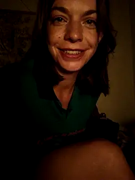 Snapshot of Rosemarie_Blu chatting on March 12, 2025, 7:59 pm Rosemarie Blu online show from March 12, 2025, 7:59 pm