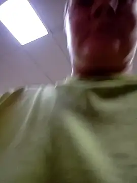 wetnwildforyou online show from October 7, 2025, 4:04 pm