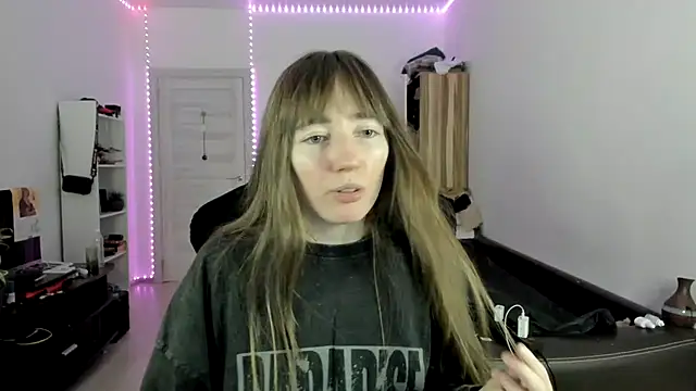 bekkawell online show from November 16, 2025, 4:12 pm