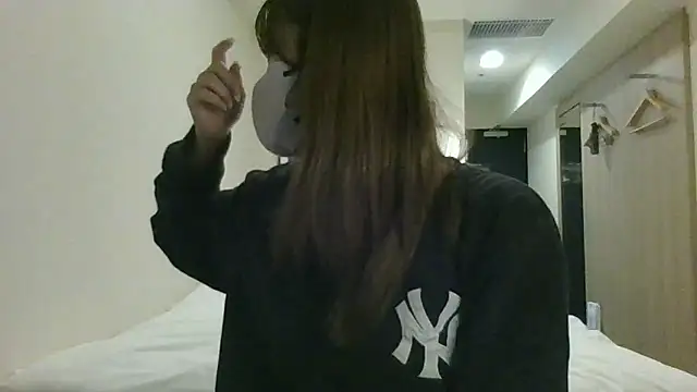 Snapshot of Sakusaku0522 chatting on November 18, 2025, 1:11 am Sakusaku0522 online show from November 18, 2025, 1:11 am