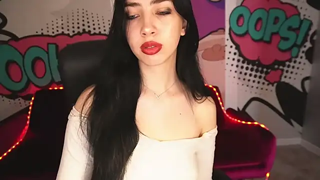 Snapshot of WildKittenX_ chatting on September 25, 2025, 5:44 am WildKittenX online show from September 25, 2025, 5:44 am