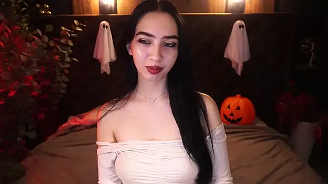 Snapshot of WildKittenX_ chatting on October 30, 2025, 6:48 am WildKittenX online show from October 30, 2025, 6:48 am