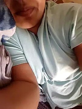 Snapshot of pallu_telgu_kannada chatting on March 10, 2025, 10:37 am pallu telgu kannada online show from March 10, 2025, 10:37 am