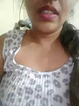 Snapshot of pallu_telgu_kannada chatting on March 13, 2025, 4:45 pm pallu telgu kannada online show from March 13, 2025, 4:45 pm